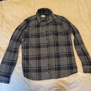 Faherty Gray and Navy Plaid Casual Button Down Shirts Shirt